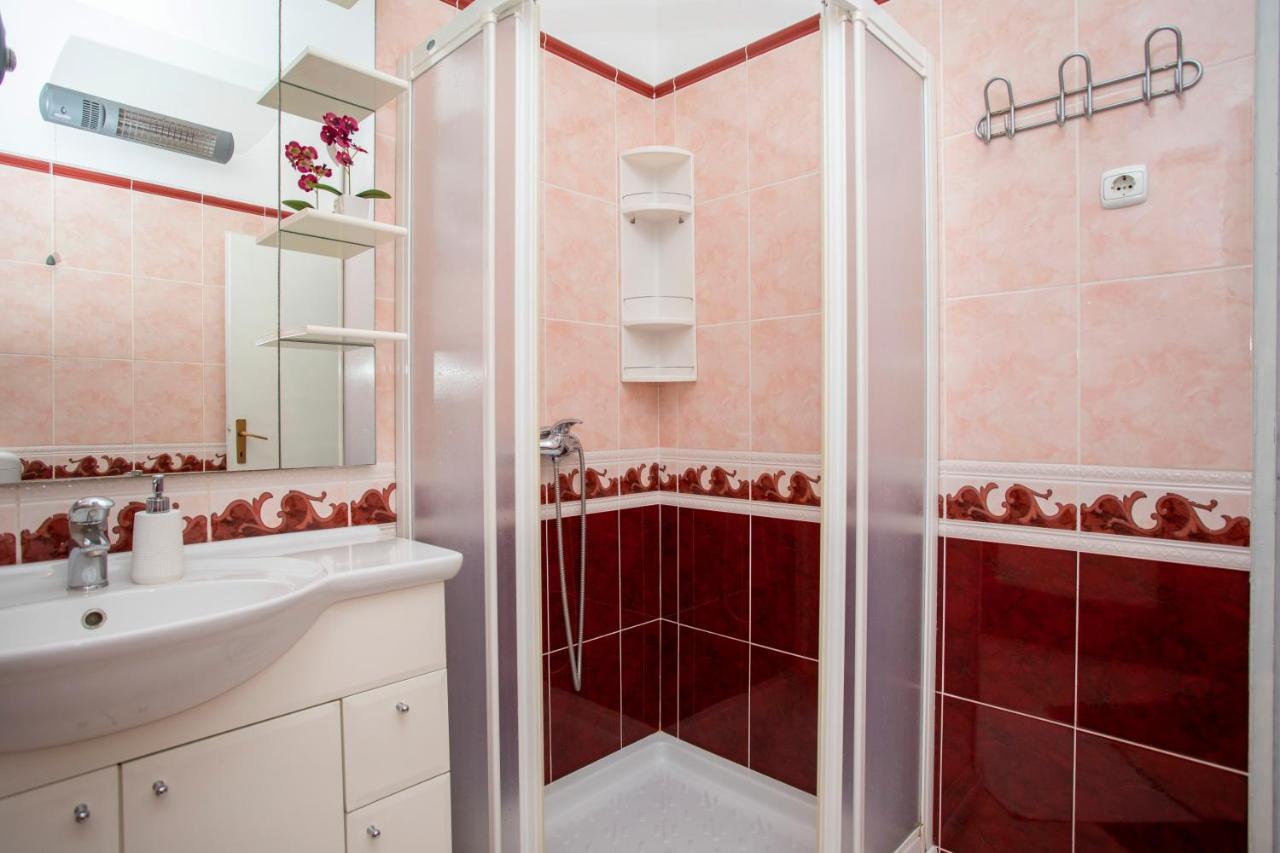 Villa Carla With Private Pool & Kids Playground - Pet Friendly Mutvoran Εξωτερικό φωτογραφία
