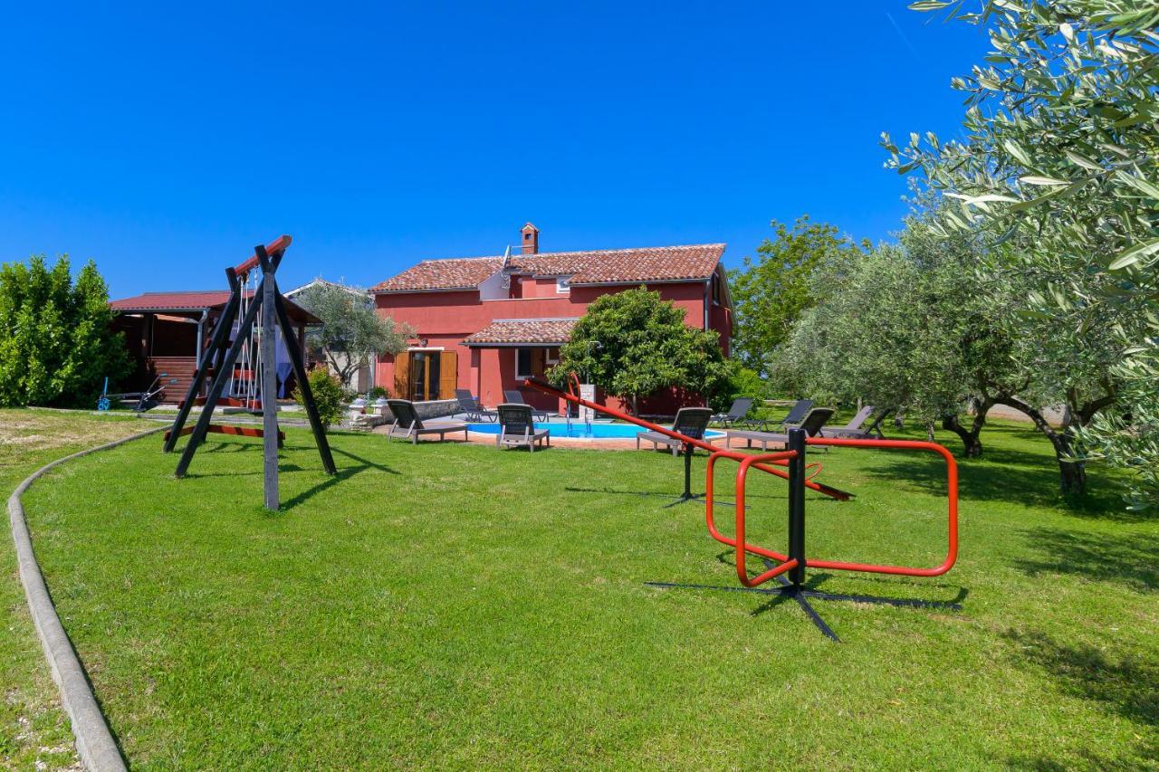 Villa Carla With Private Pool & Kids Playground - Pet Friendly Mutvoran Εξωτερικό φωτογραφία