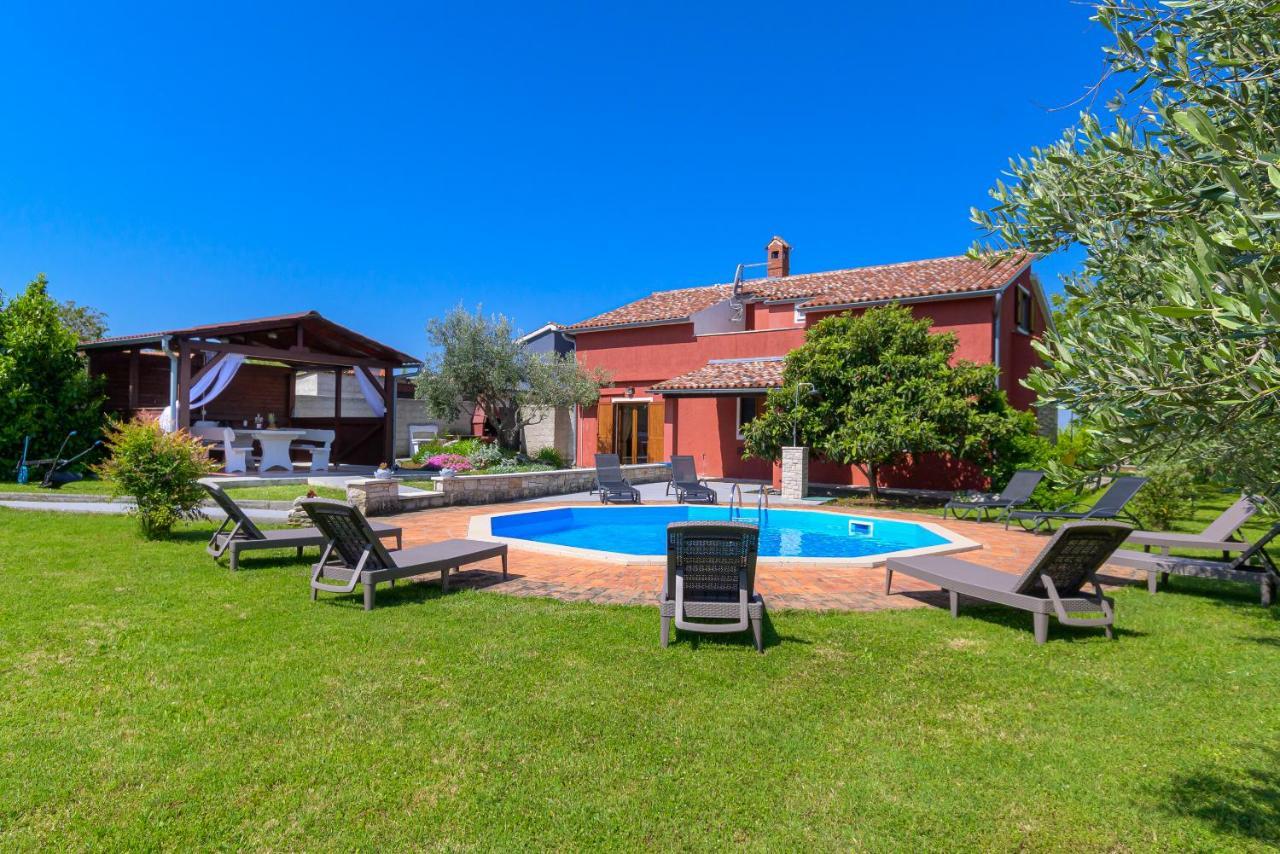 Villa Carla With Private Pool & Kids Playground - Pet Friendly Mutvoran Εξωτερικό φωτογραφία