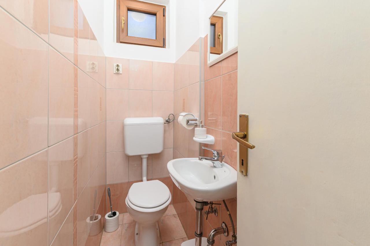 Villa Carla With Private Pool & Kids Playground - Pet Friendly Mutvoran Εξωτερικό φωτογραφία